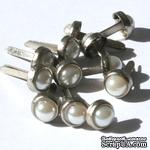 Набор брадсов Eyelet Outlet - Pearl Brads White/Silver, цвет белый, в серебристой оправе, 5 мм, 10 штук - ScrapUA.com
